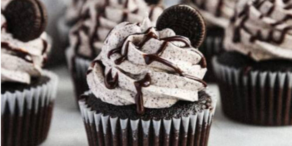 Chocolate cupcakes with Oreo